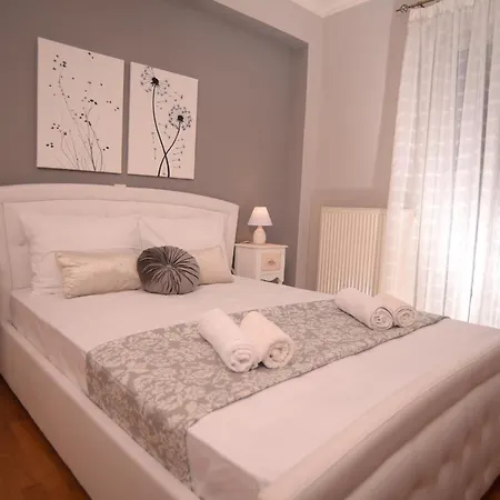 Family Cozy House * Anemomylos